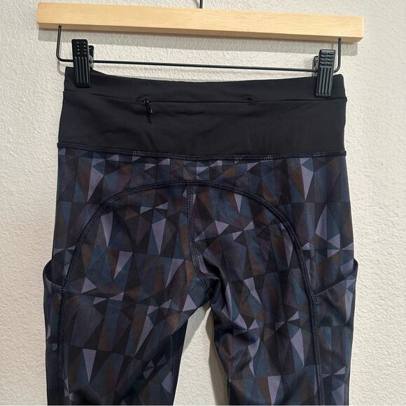 Lululemon Speed Tight II Stained Glass Love Nightfall Black SZ 2 - Picture 6 of 7